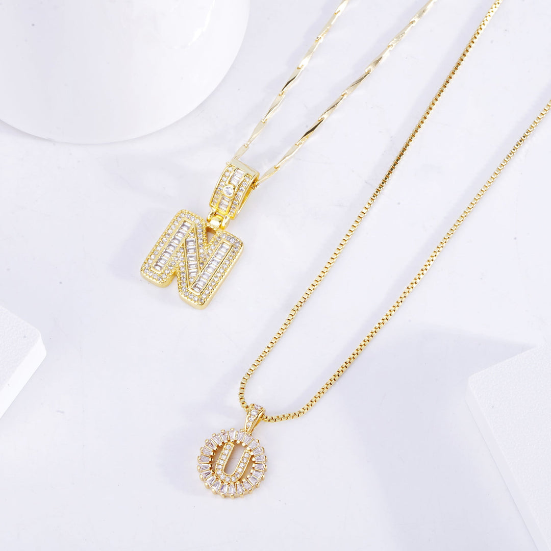 Collier initial en pavé | Or