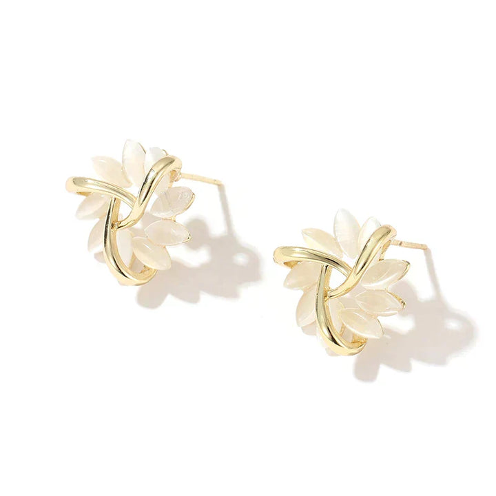 Boucles d'oreilles créoles avec fleurs d'opale en or