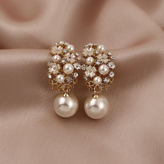 Magnifiques boucles d'oreilles en perles élégantes